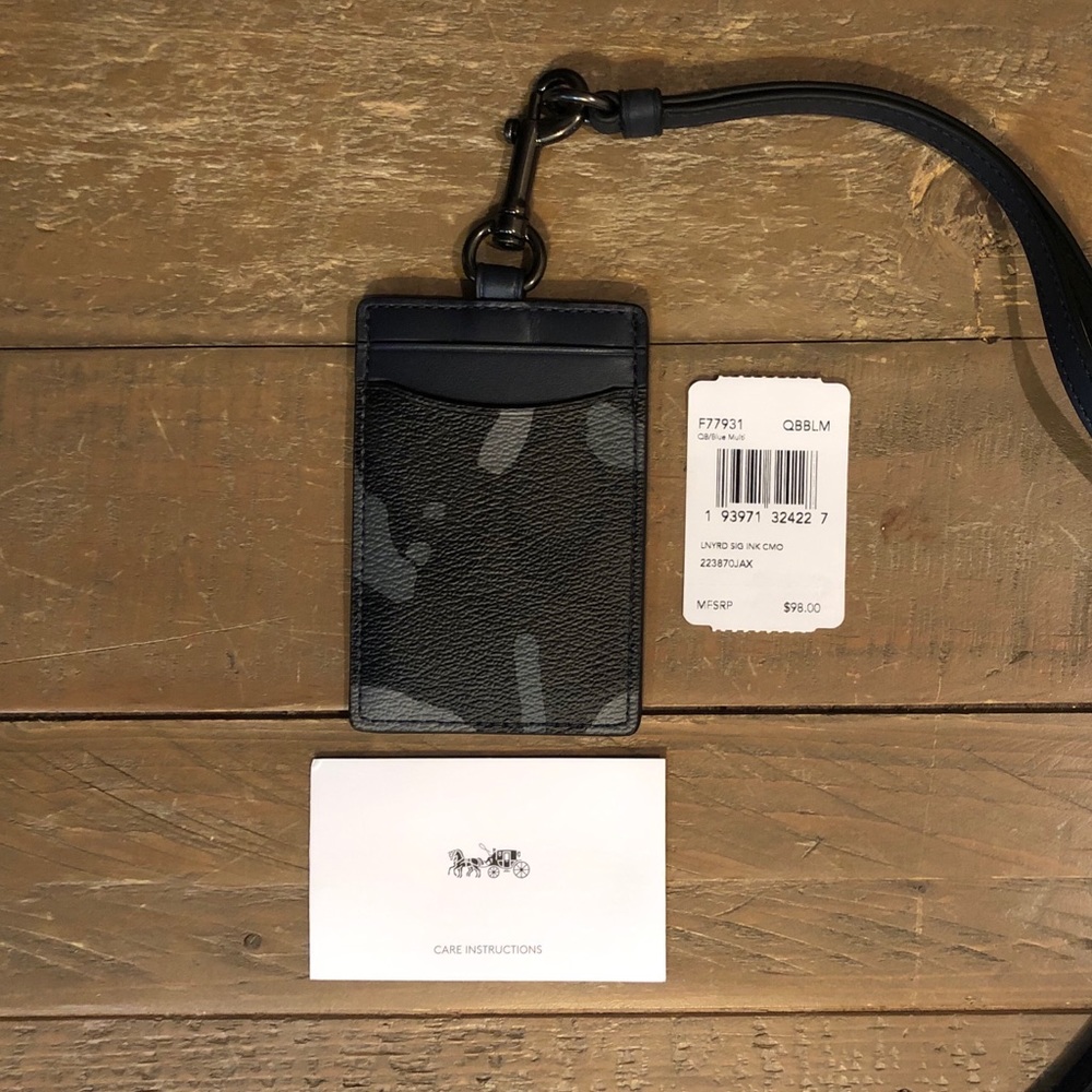NWT Authentic Coach Camo ID Lanyard - Picture 3 of 3